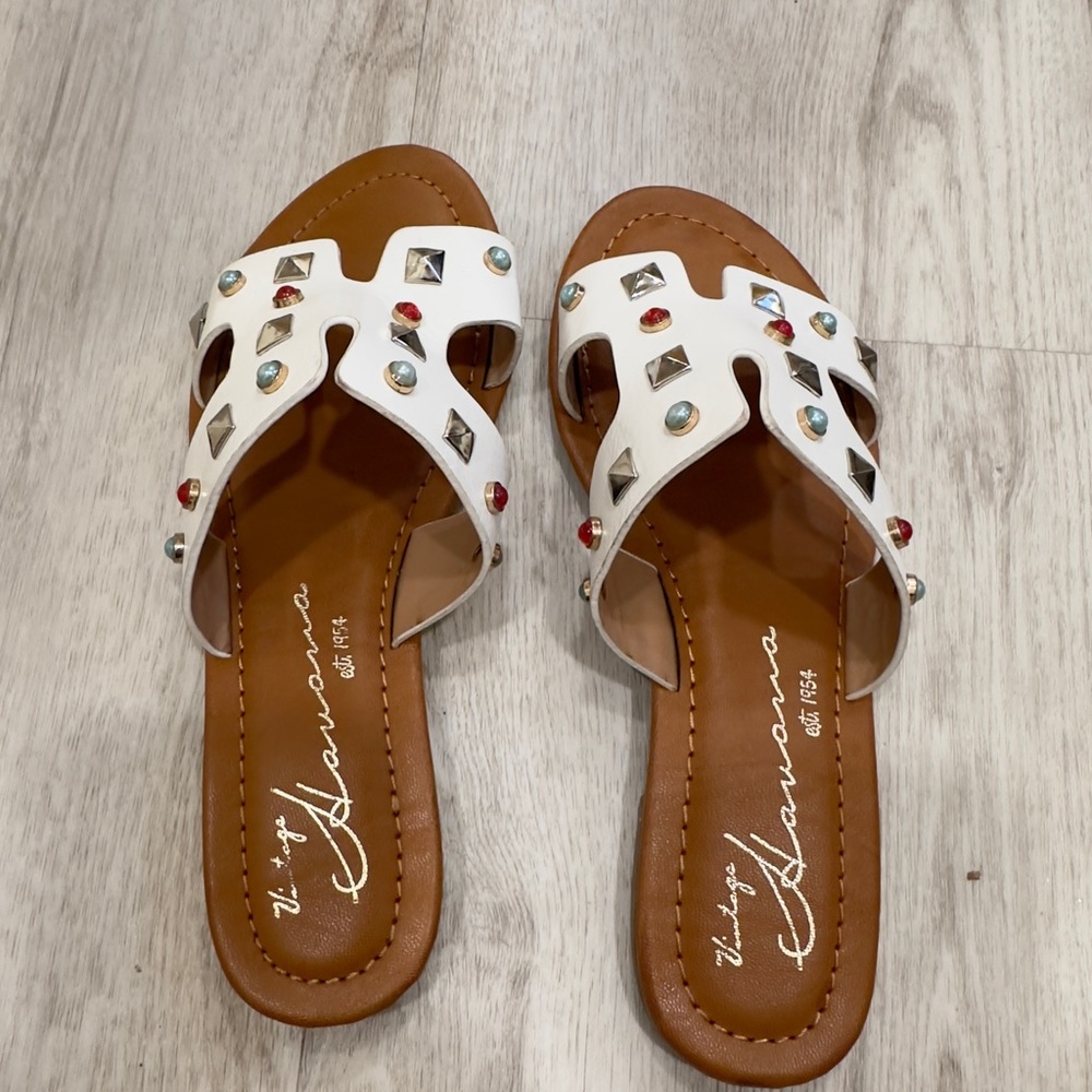Vintage Havana white Sandals NEW WITHOUT TAG. Size:6.5